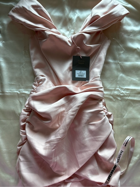 House of CB Dresses & Skirts - House of CB Pale Blush Strapless Satin Ruched Cocktail Dress